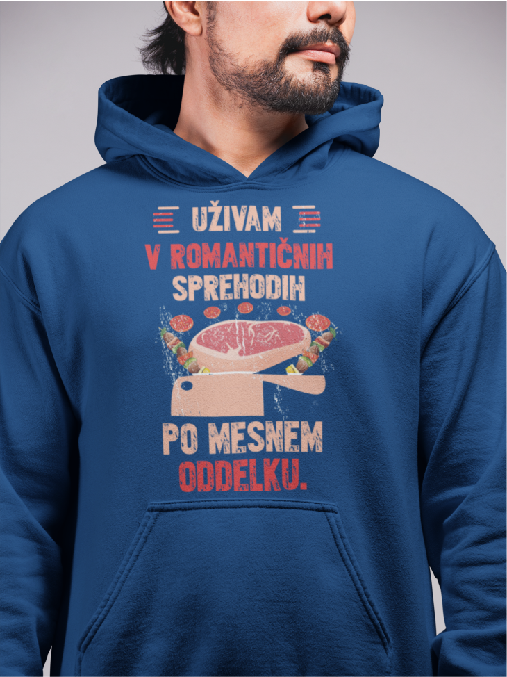Kapucar Uživam V Romantičnih Sprehodih Po Mesnem Oddelku