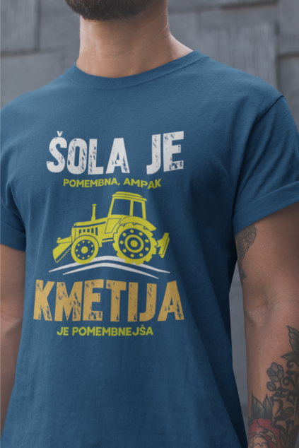 Majica Šola Je Pomembna, Ampak Kmetija Je Pomembnejša