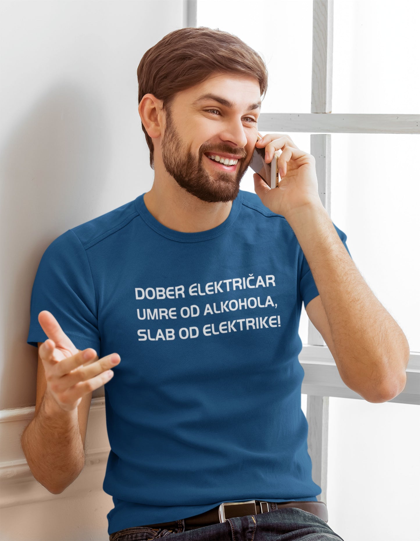 Majica - Dober električar umre od alkohola,slab od elektrike