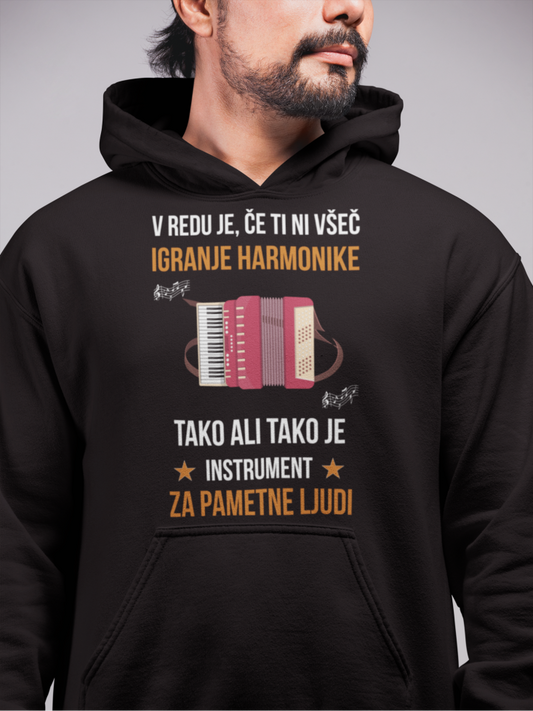 Kapucar Vredu Je, Če Ti Ni Všeč Igranje Harmonike